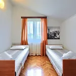 Hébergement de vacances Suncana By Interhome