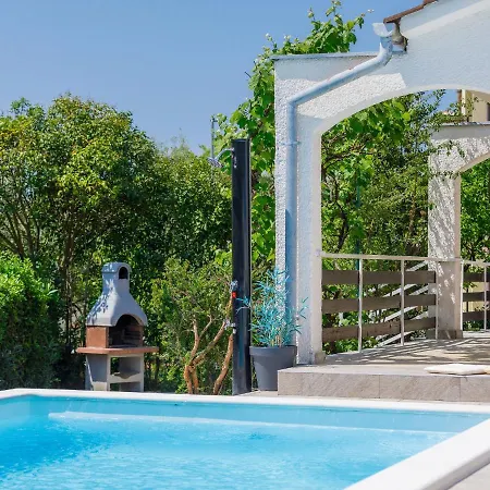 Vikendica Holiday Home Suncana By Interhome *