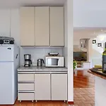 Suncana By Interhome Сasa de vacaciones Poreč