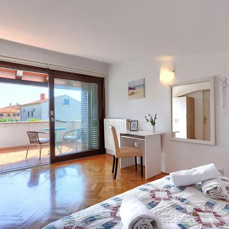 Suncana By Interhome