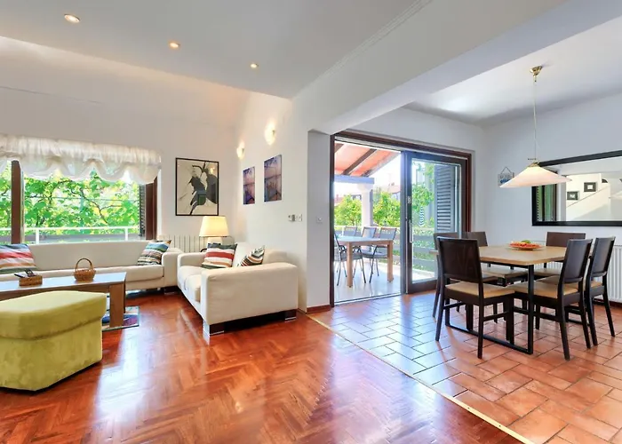 Suncana By Interhome Casa vacanze *